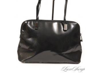 LUXURY ESSENTIALS : AUTHENTIC GUCCI MADE IN ITALY BLACK GLAZED LEATHER FULL ZIP TOP DOUBLE HANDLE SHOULDER BAG