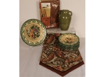 Eight Pieces Of Table Decor Lot