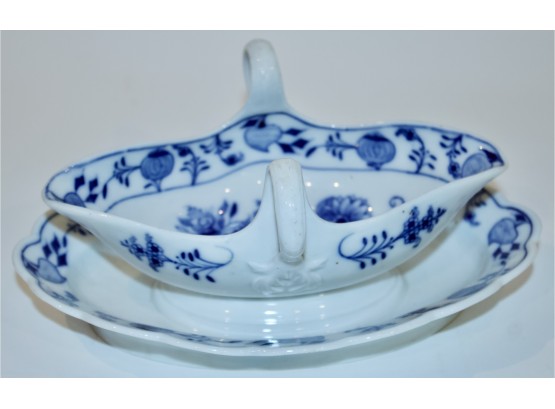Meissen Blue Onion Porcelain Gravy Boat W/ Attached Underplate