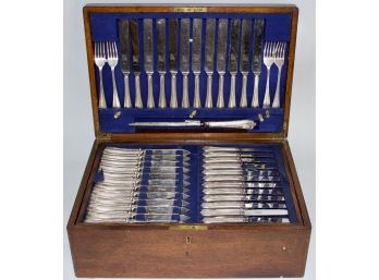 Antique English Silver Plated 144pc Flatware Service In Original Fitted Wood Case