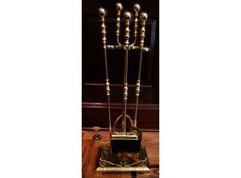 Beautiful Quality Set Of Solid Brass Fireplace Tools