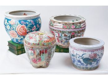 Four (4) Chinese Porcelain Items
