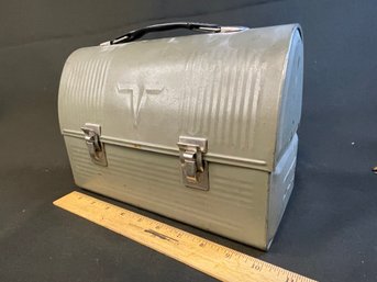 Vintage Lunch Box With Thermos Inside -see Desc.