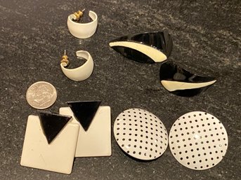 4 Pairs Of Mod Black And White Earrings All Pierced