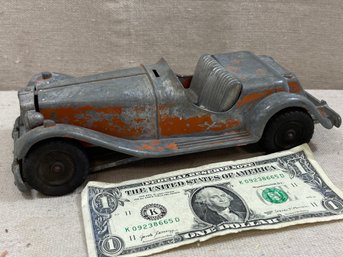 Hubley Kiddie Toy Metal Car - No 485 Roadster.