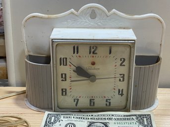 Vintage Telechrom Electric Wall Clock-working!