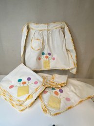 Absolutely ADORABLE!  Child's Apron 2 Table Clothes And 3 Napkins
