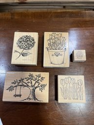 5 Floral Stamps Tree W/ Swing 4.5' X 3'