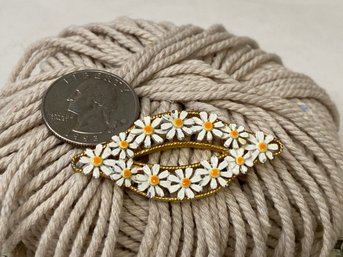 Vintage Daisy Pin In Perfect Condition