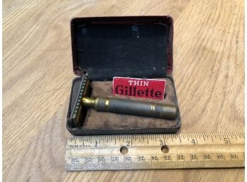 Vintage Razor - Gillette Blade, Made In USA Razor (Don't Know Brand)