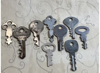 9 Vintage Keys