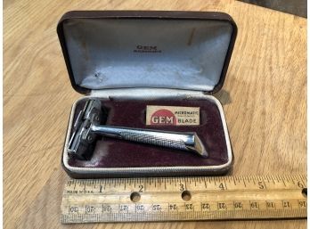 Gem Micromatic Razor In Leather Case With One Extra Double Edged Blade