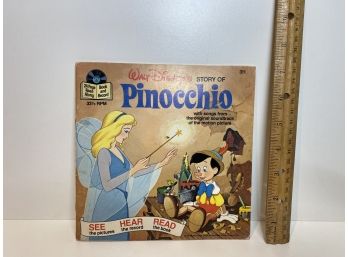 Vintage Walt Disney Book: Pinocchio