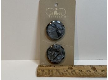 La Mode Vintage Grey/black Buttons
