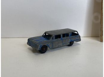 Vintage Tootsietoy Ford Ranch Wagon (small)