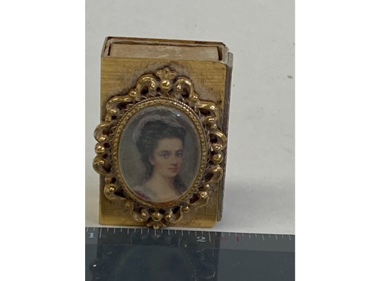 Matches Early 1900's Venice W/cameo