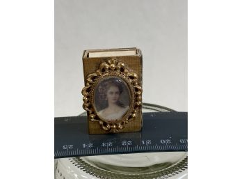 Matches Early 1900's. Venice W/cameo