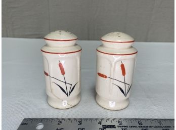 Vintage Universal Cambridge Cattail Salt And Pepper Shakers