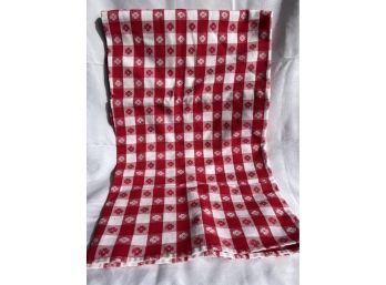 Vintage Red/white Checked Tablecloth