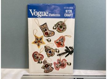 Vogue  Ornament Pattern