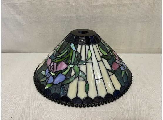 Vintage Stained Glass Lampshade, Gorgeous, Small Piece Of Glass Missing, Could Be Repaired