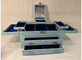 Vintage Jewelry Box, Excellent Condition