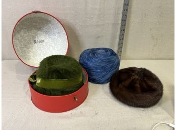 Vintage Hats In Hat Box: Green 'Souffl'e' Made In Italy, Brown 'miss Alice', Blue Unmarked