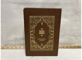 Holy Bible King James Version, Excellent Condition