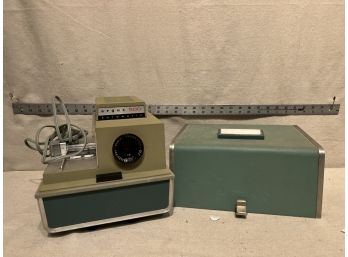 Vintage Argus 500 Slide Projector Portable With Case