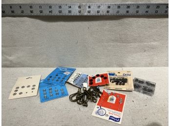 Lot Of Vintage Snaps & Fasteners