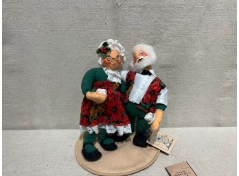 Vintage Annalee Doll Mr & Mrs Claus