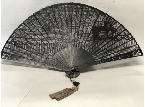 Original Hospitality Gift Fan From Chinese Travel