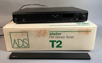 ADS Atelier FM Stereo Tuner T2