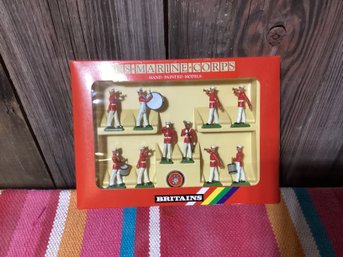 Britains Metal And Plastic Toy Soldiers US Marine Band. JH