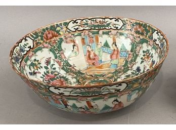 Chinese Rose Medallion Bowl With Pedestal