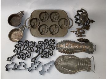 10 Cast Iron, Tin Country Kitchen Items Griswold Trivets, Molds, Porringers, Etc.