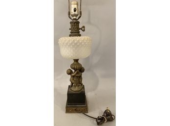 Vintage Table Lamp With Cherubs