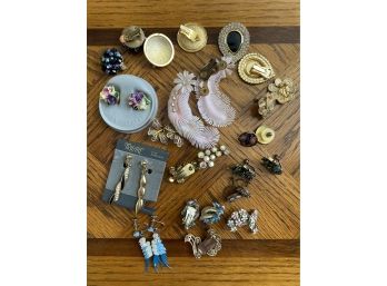 Vintage Clip On / Screw Back Earring Lot 15 Pairs J5
