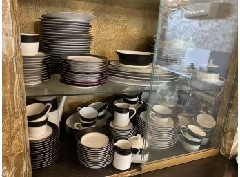 Noritake China Service For 24 - 6 Piece Settings With Storage Bags Plus Extras  D 4