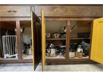 Cabinet #6 Lot Of Pots & Pans & Lids Cookware All Shown