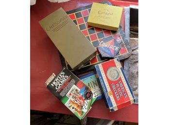 Lot Vintage Games - Crayons - Checkers - Scrabble - Canasta - Parker Bros