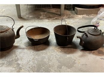 Cast Iron Fireplace Lot 2 Pots & 2 Kettles