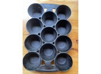 Unmarked Black Cast Iron #10 Muffin Pan