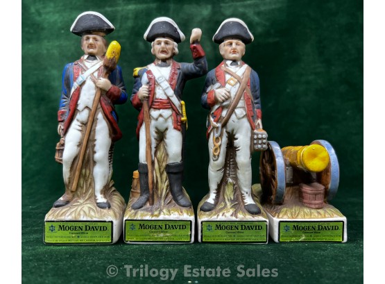 Mogen David Revolutionary War 'Battle Of Concord' Miniature Decanters