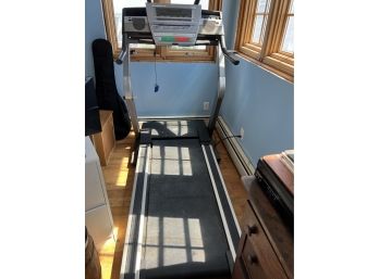 Nordic Trak E 2500 Digital Treadmill Working With Fan & Incline Feature
