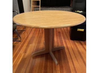 Round Oak Table - 41.5' Diameter- 30 ' Tall