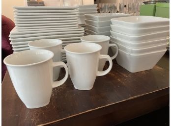 Oneida Chefs Table White Lot Bowls Plates & Cups