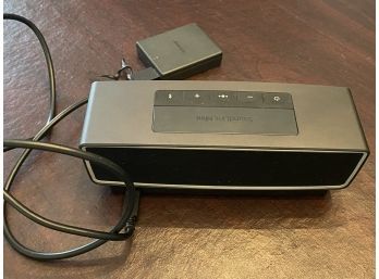 Bose Bluetooth Speaker..LV352