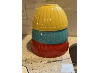 Three Colorful Plastic Mixing Bowls ..K66