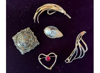 LOT (5) Vintage Gold Tone Pins & Brooches Heart Leaves & Abstract
